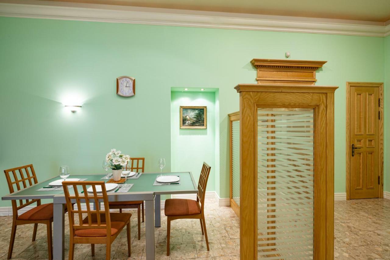 Old Riga 2 Bedroom Vecpilsetas Street Apartment Exteriör bild